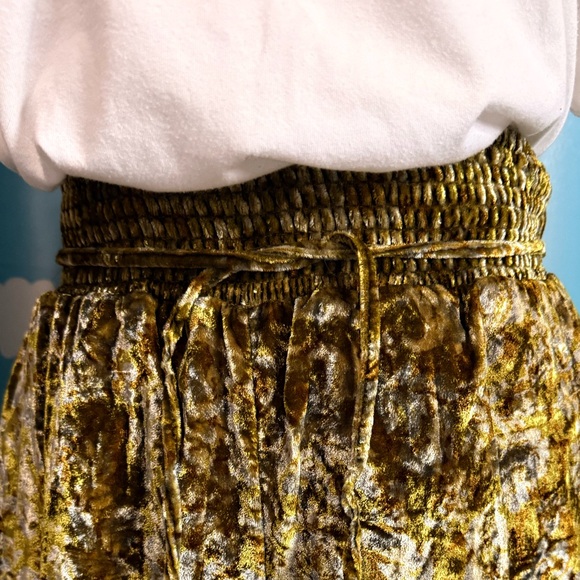 Anthropologie crushed velvet track pants in yellow green. XS - Picture 8 of 9